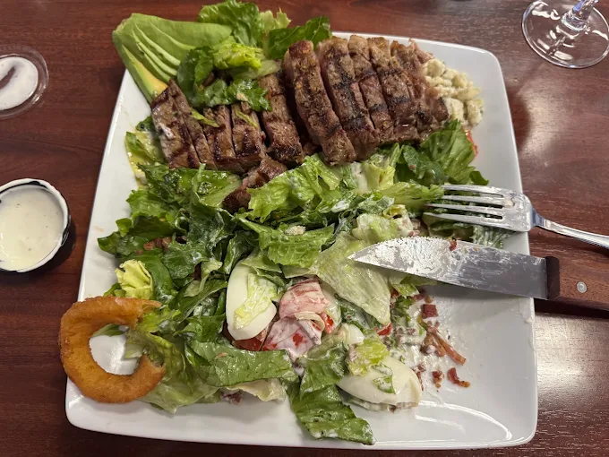 Steak salad with fresh greens